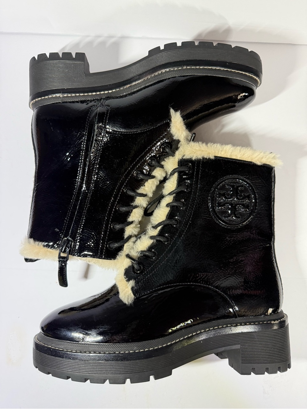 Tory Burch Black Leather Shearling-Lined Lace-Up Boot size 5